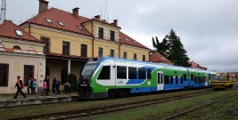 ,,Ostatni rok można nazwać rokiem kolei”. Sukces akcji KochamKolej.pl (FILM, ZDJĘCIA)